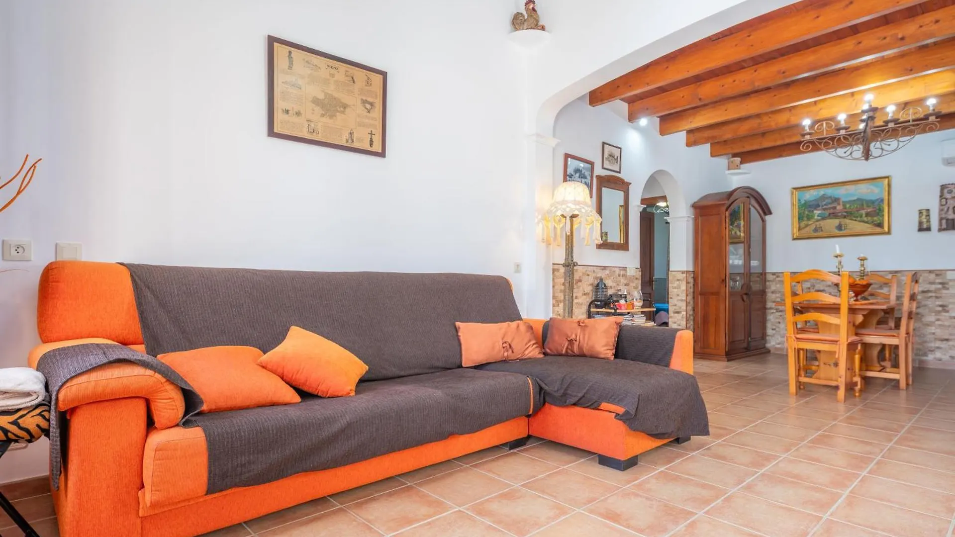 Can Pintat -Llubi- San Lorenzo  Villa