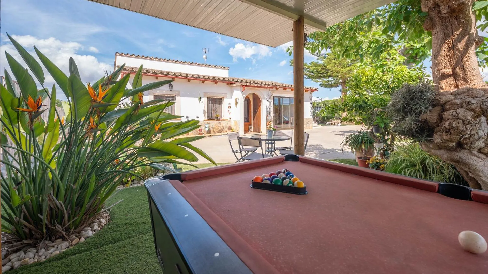 Can Pintat -Llubi- San Lorenzo  Villa